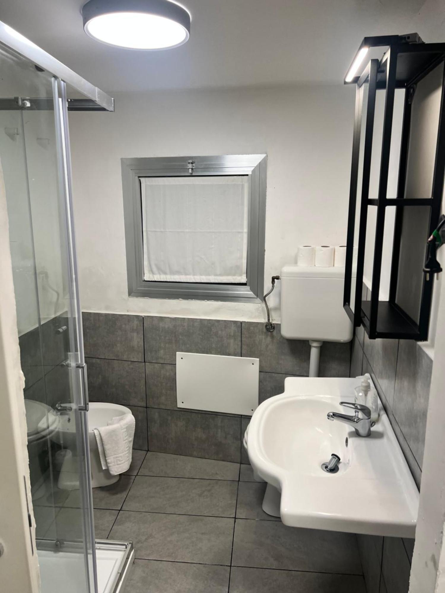 Apartamento 700mt To Station Venezia,free Parking, Shuttle Airport Via Napoli 71 *